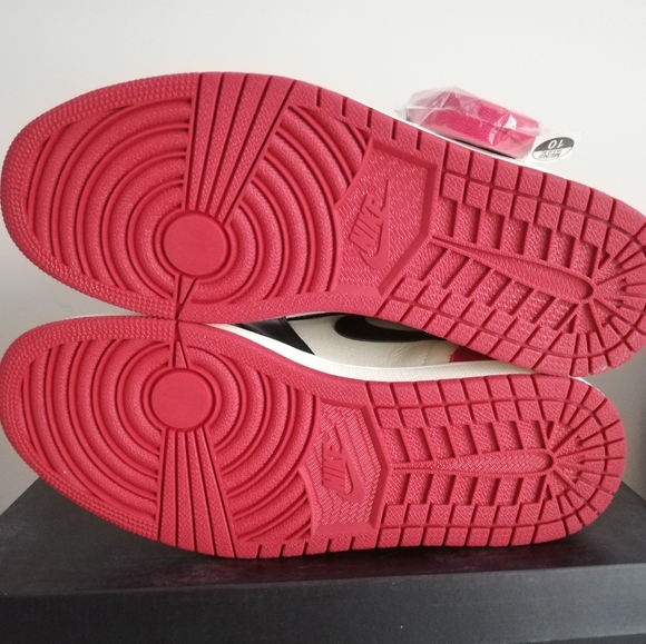 Jordan 1 bred toe - Picture 3 of 6